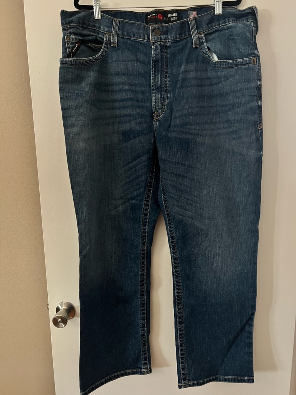 Ariat FR Men's Dark Blue Straight Jeans size 42x30